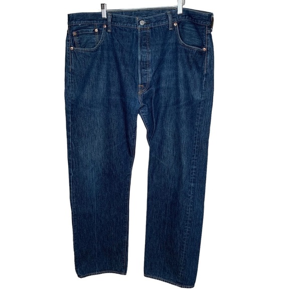 Levi’s 501 Men’s Straight Leg Button Fly Jeans size 42x32 denim - Picture 1 of 7